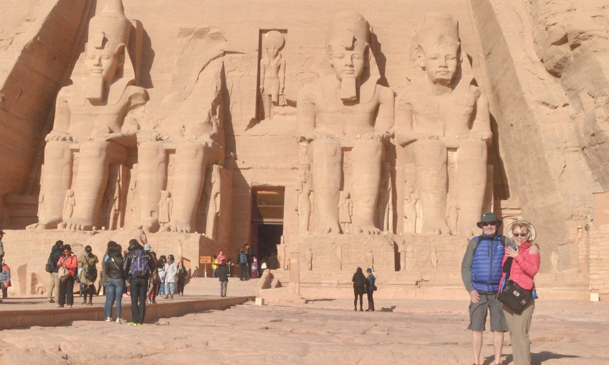 Excursión de Un Día a Abu Simbel desde El Cairo en Avión - Egypt Tours Portal