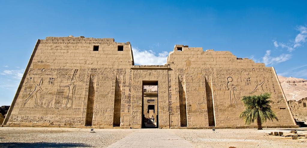 Templo-de-Medinet-Habu-front