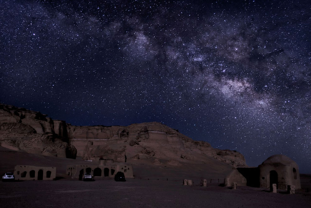 Wadi El Hitan en la Noche - Egypt Tours Portal (ES)
