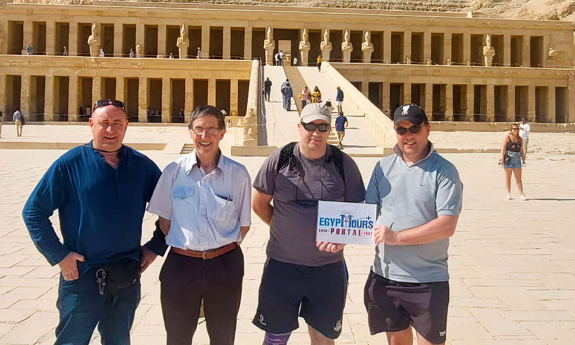 Tesoros Antiguos en Un Viaje a Egipto en Navidad de 15 Días