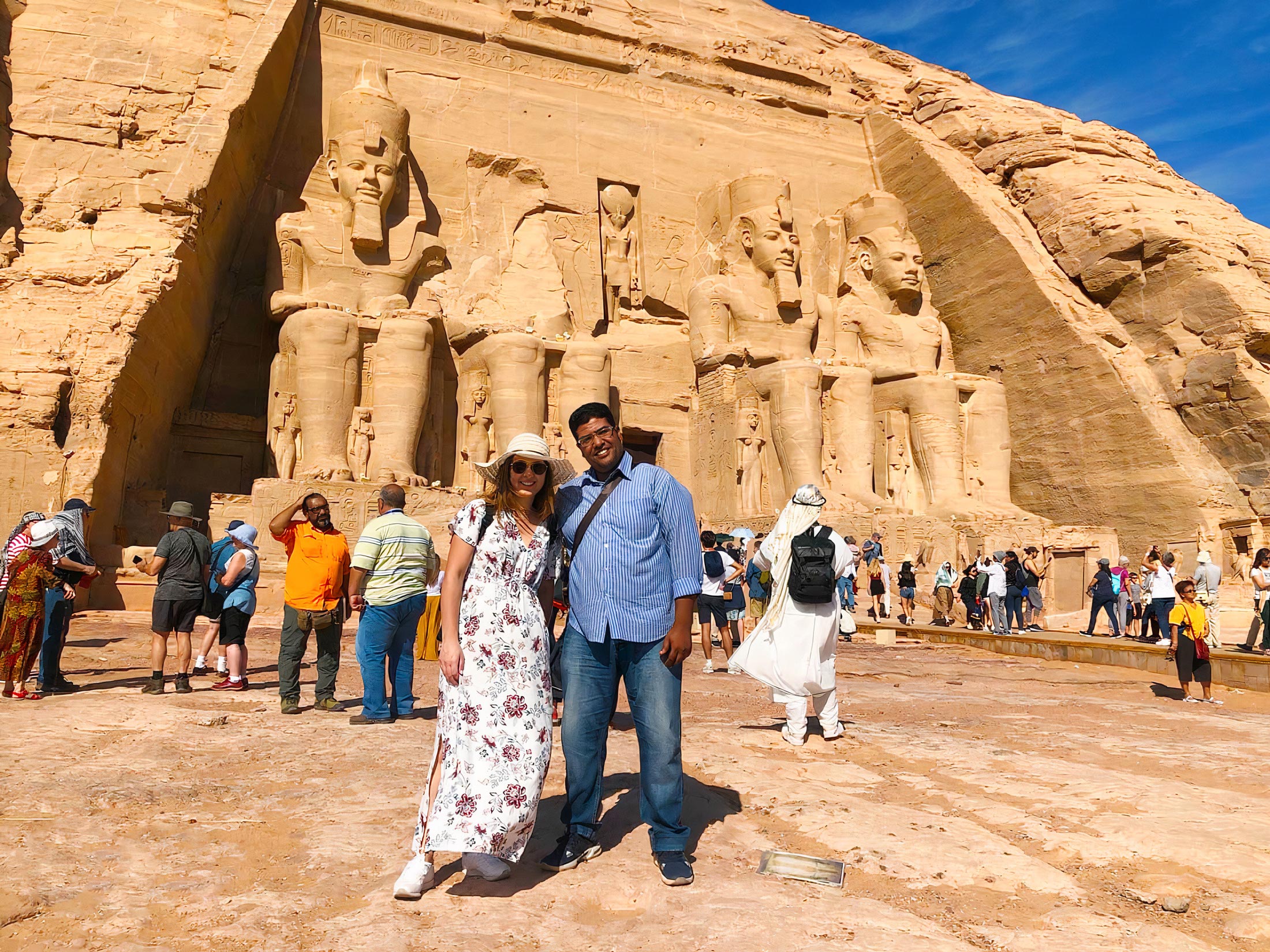 2 Días en Abu Simbel y Asuán desde Bahía de Makadi